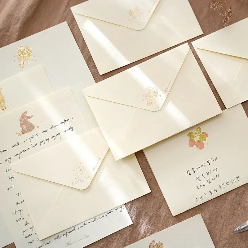 Stationery Set 4 Vintage Style Paper Sheets + 2 Envelopes Retro Letter Writing Paper For Greeting Cards Letter Party Invitations